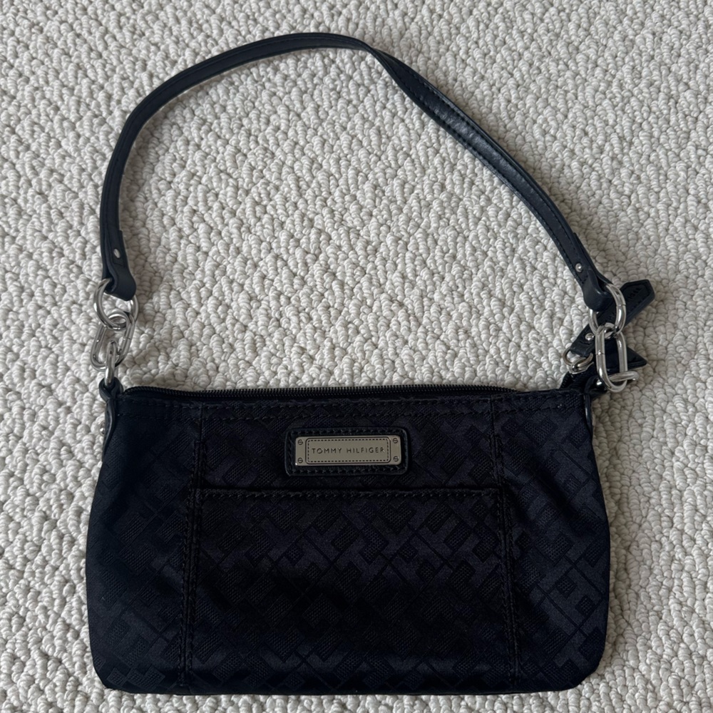 Tommy Hilfiger black shoulder bag